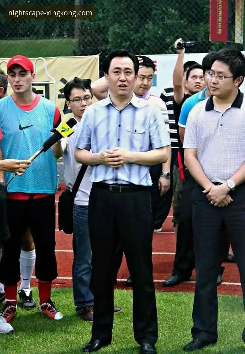 从“金元帝国”到法庭被告：许家印案庭审背后的商业与足球浮沉